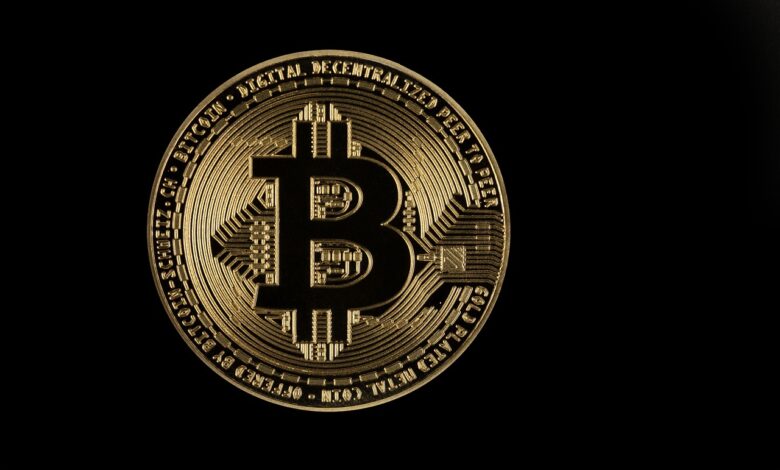 bitcoin, gold, coin, icon, symbol, logo, bitcoin gold, bitcoin logo, currency, cryptocurrency, black background, bitcoin, bitcoin, bitcoin, bitcoin, logo, logo, logo, logo, logo, bitcoin logo, bitcoin logo, bitcoin logo